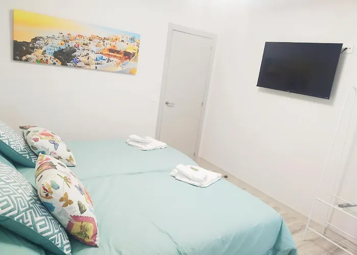 Megano, A Estrenar En La Ruta Vinos. Junto A Estanciones. Apartment Oviedo