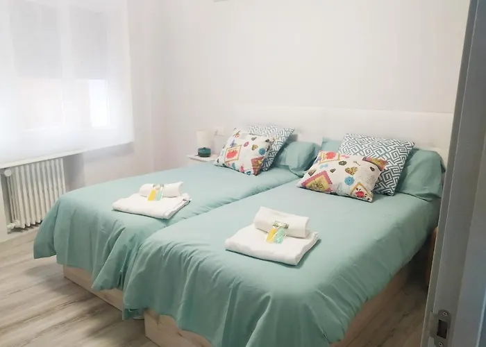 Apartment Megano, A Estrenar En La Ruta Vinos. Junto A Estanciones.