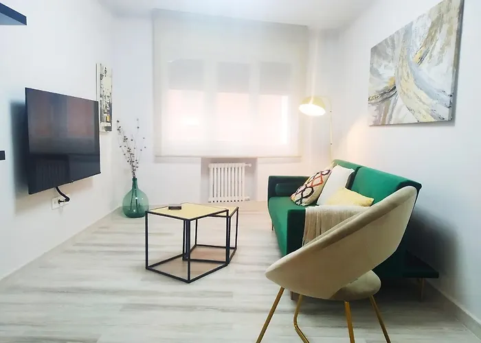 Megano, A Estrenar En La Ruta Vinos. Junto A Estanciones. Apartment Oviedo